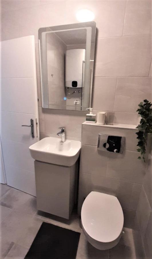 Luca, Digital Nomad Getaway Studio Apartment زغرب المظهر الخارجي الصورة