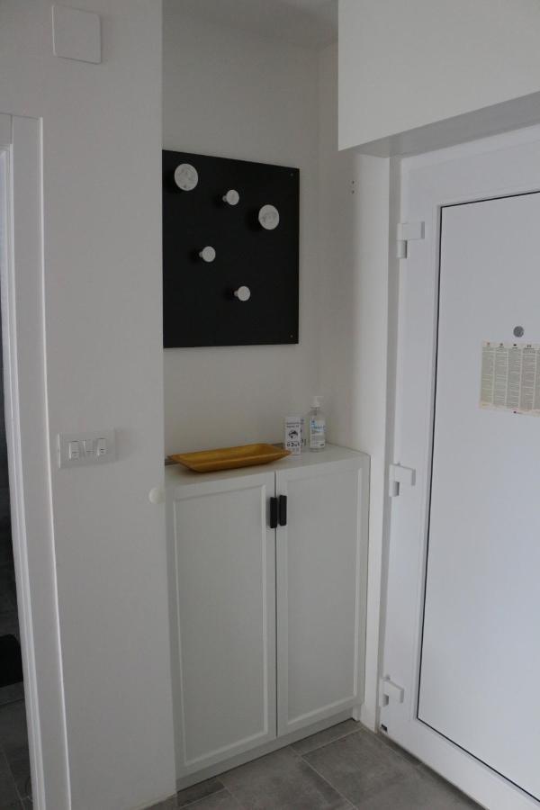 Luca, Digital Nomad Getaway Studio Apartment زغرب المظهر الخارجي الصورة