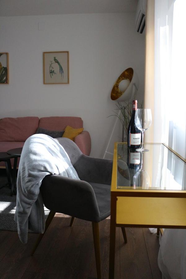 Luca, Digital Nomad Getaway Studio Apartment زغرب المظهر الخارجي الصورة